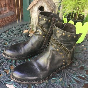 Cobbler Bed Stu Low Boots